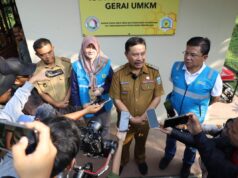 TJSL PLN Group Salurkan Bantuan untuk Pengembangan UMK di Edu Wisata Perlebahan Gunung Guntur