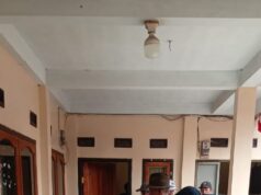 Bulog Salurkan Bantuan Beras untuk 699 Warga Desa Sindangsari