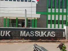 Papan Nama Rusak, Puskesmas” Sukasari di Bawah Sorotan